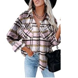 Super cute shacket, keep warm and look cool. Great coverup with jeans and a tee.